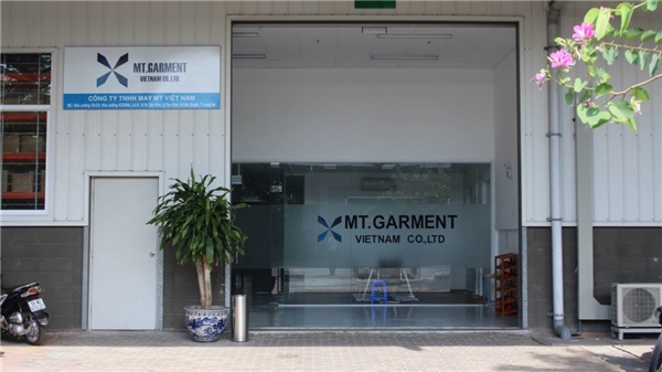 Công Trình 160M2 Sàn Nhựa DW1008 cho Văn Phòng MT GARMENT VIETNAM