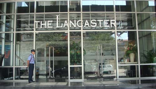Công trình Lancaster Hotel - Sàn nhựa hèm khóa Amstrong SPC2303 